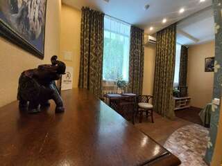 Гостиница Австерия Пермь Номер комфорт №1 с 1 двуспальной кроватью-4