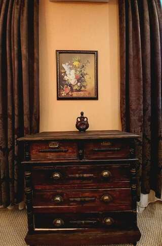 Гостиница Австерия Пермь Номер комфорт №4 с 1 двуспальной кроватью-11