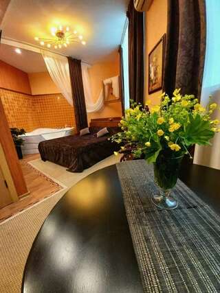 Гостиница Австерия Пермь Номер комфорт №4 с 1 двуспальной кроватью-9